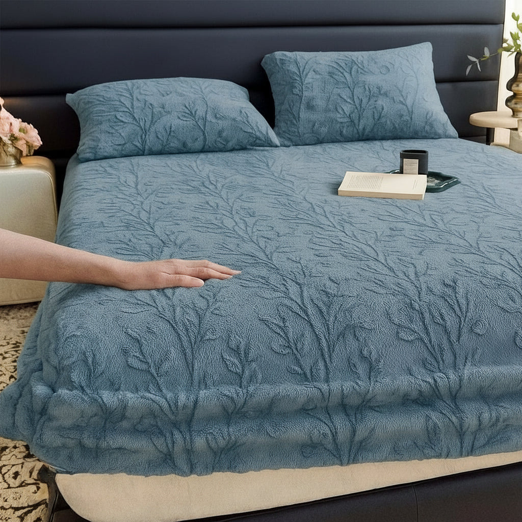 ❄️ TURKISH DELIGHT – Imported Fitted Winter Bedding Set